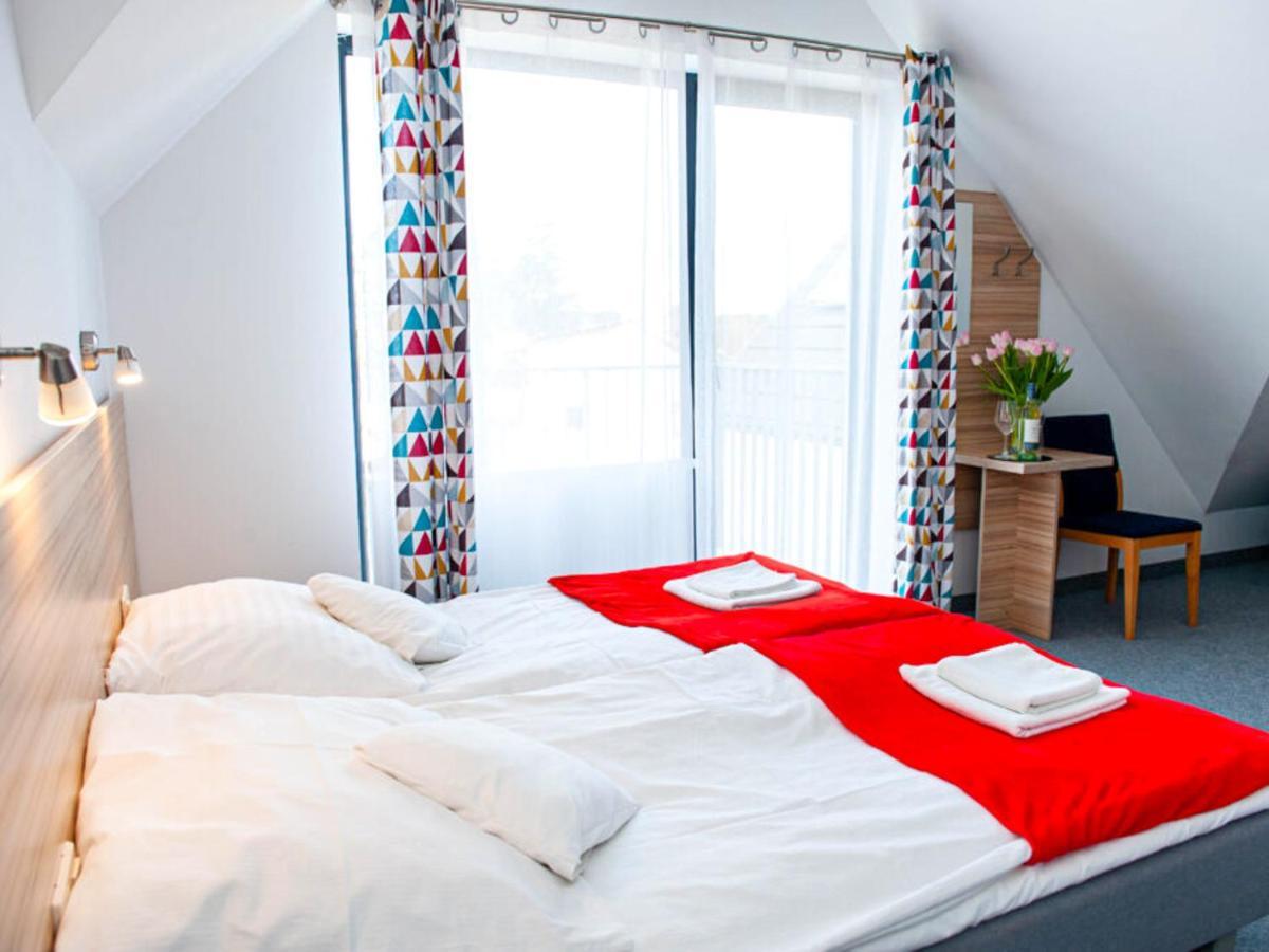 Gosciniec Ptasi Zaulek Bed & Breakfast Niechorze Dış mekan fotoğraf